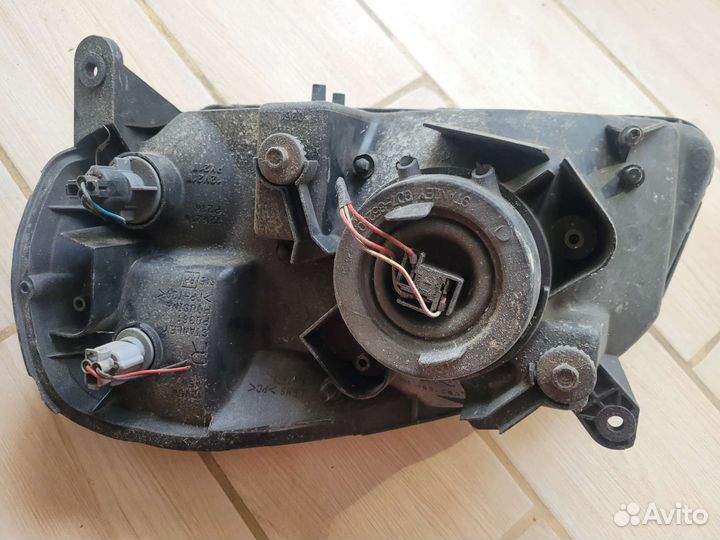 Фара suzuki swift