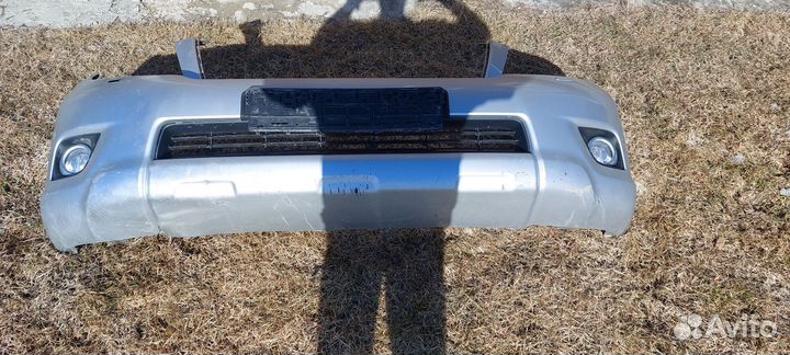 Продам передний бампер Тайота Лендкрузер Прадо 150