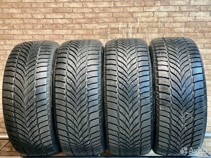 Goodyear UltraGrip Ice 2 235/45 R18
