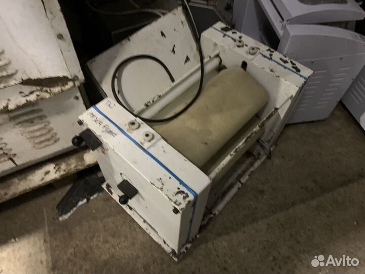 Тестозакаточная машина livnica kikinda MUT-400