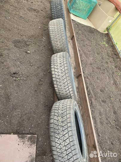 Bridgestone Blizzak DM-V2 225/70 R17 99S