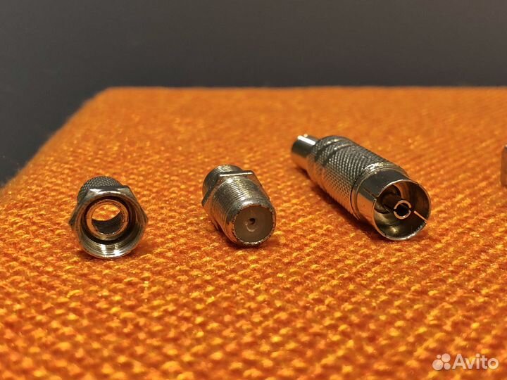 Аналоговый сумматор, антенные штекеры