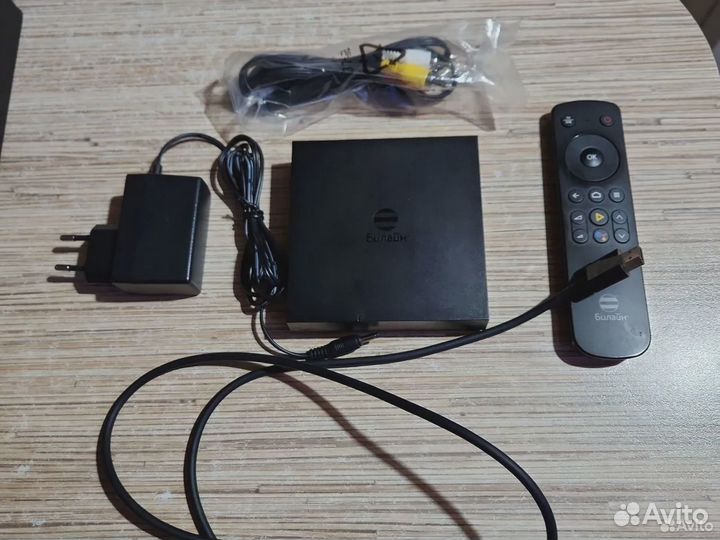 Смарт тв приставка BeeBox Android TV 9 4K