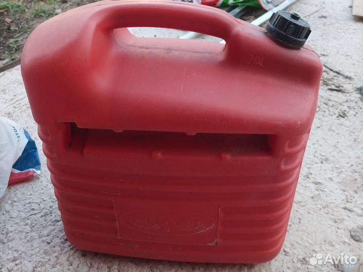 Канистра пластиковая 20 литров