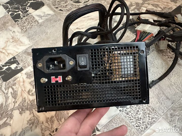 Блок питания termaltake 470w