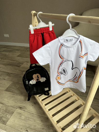 Sale Костюм на мальчика 110,122,140