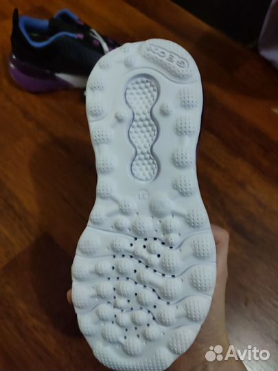 Кроссовки geox 31