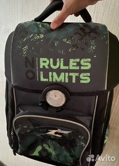 Школьный рюкзак