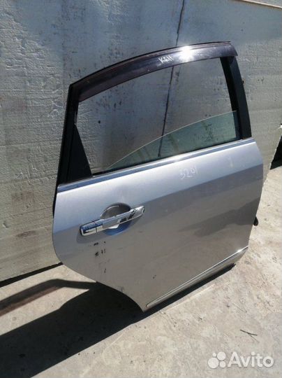 Дверь задняя правая Nissan Bluebird Sylphy G11