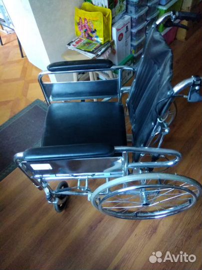 Кресло-коляска инвалидное