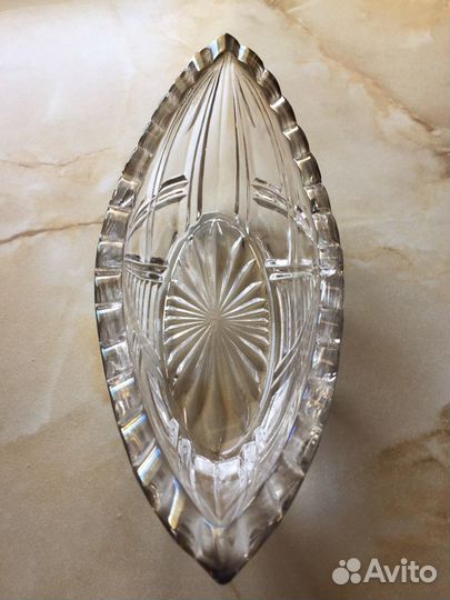 Хрустальная ваза