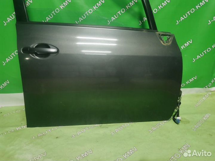 Дверь передняя правая Toyota Auris 1