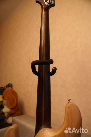 Бас гитара безладовая мастеровая P Bass