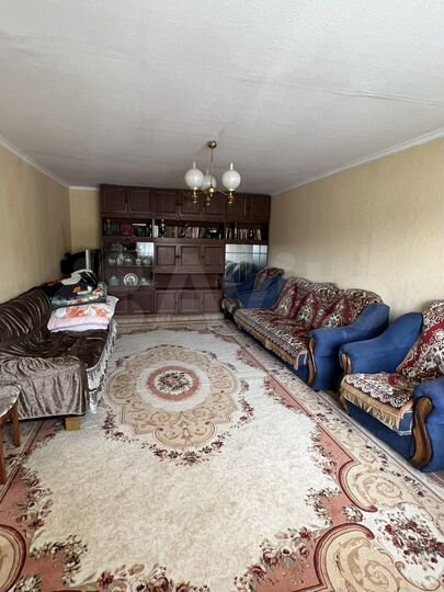 Комната 95 м² в 2-к., 1/2 эт.