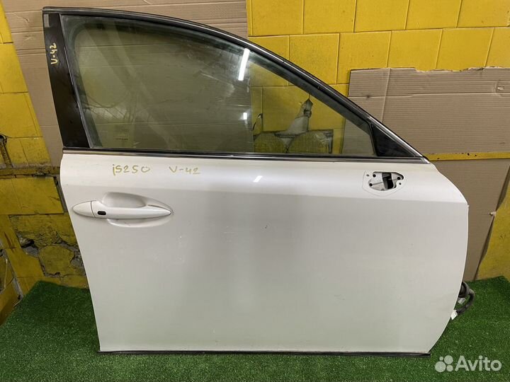 Дверь передняя правая Lexus IS250 GSE20