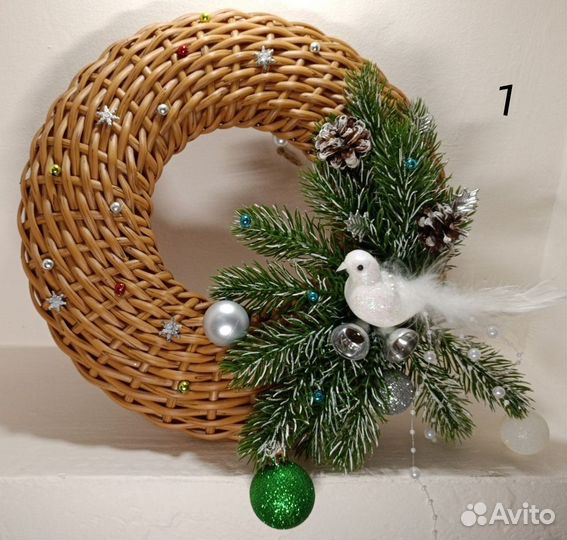 Венок из ротанга