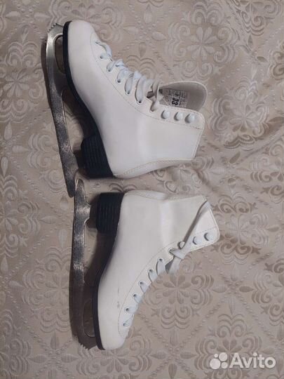 Коньки детские 33 размер