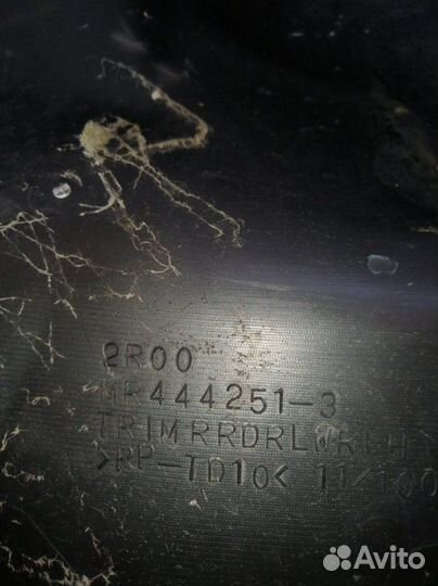 Облицовка двери задняя левая Mitsubishi Lancer