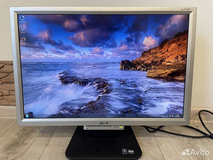 Монитор HP 19