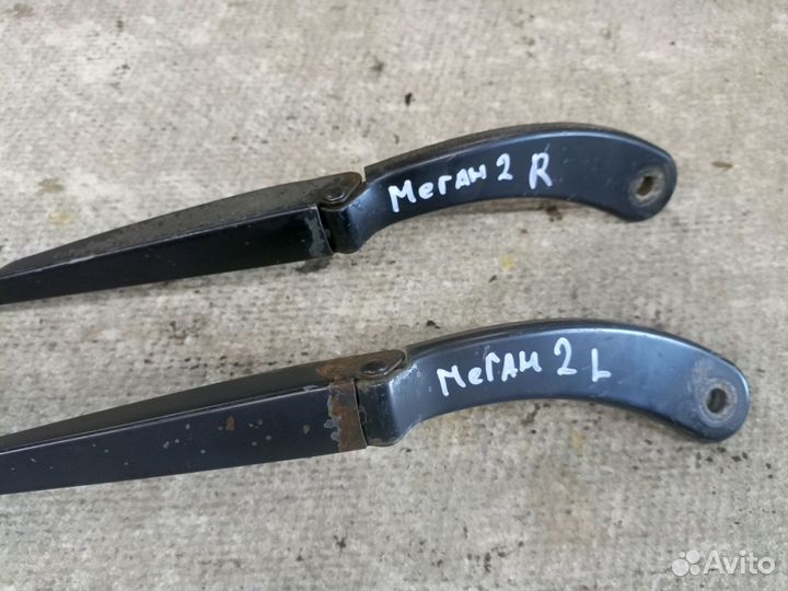 Поводок стеклоочистителя Renault Megane 2