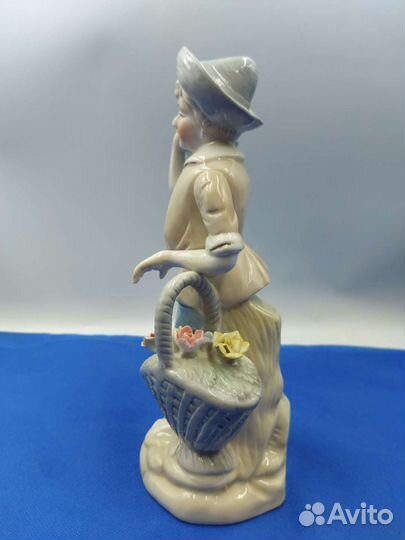Винтажная статуэтка 