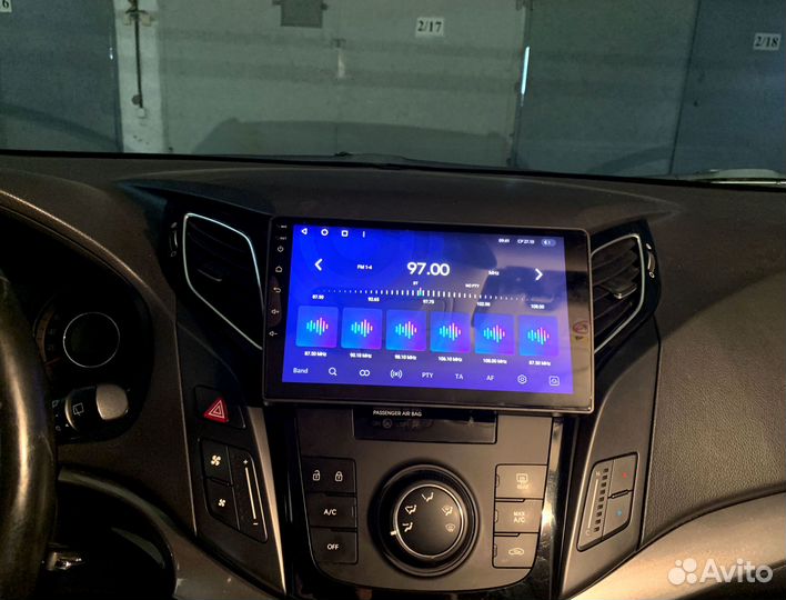 Магнитола Teyes 6/128 для Хёндай ай40