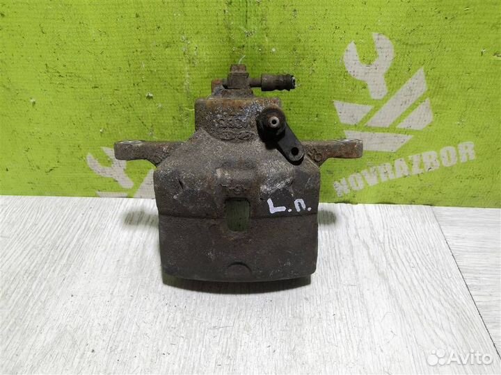 Суппорт передний левый Хендай i30 12-17