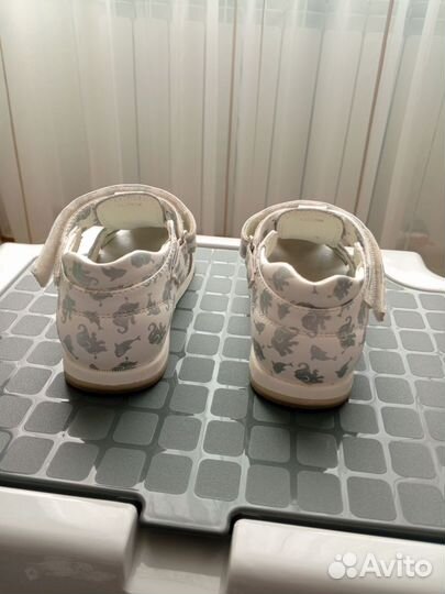 Босоножки для девочки 26 размер