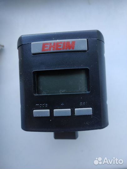 Автоматическая кормушка для рыб eheim 3581