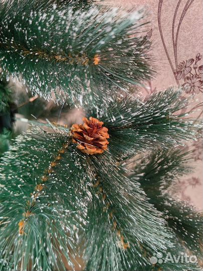 Ель искуственная 210