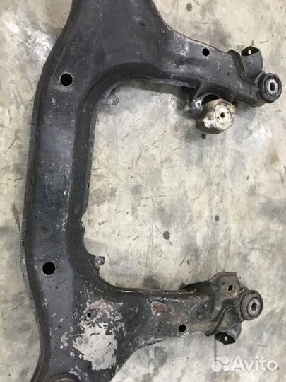 Подрамник передний Volkswagen Passat B5 ADR 1.8