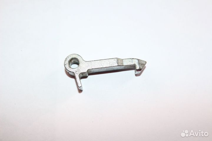 Крючок люка сма Samsung DC66-00358B