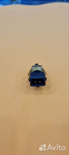 Датчик температуры воздуха на впуске 018B-177000