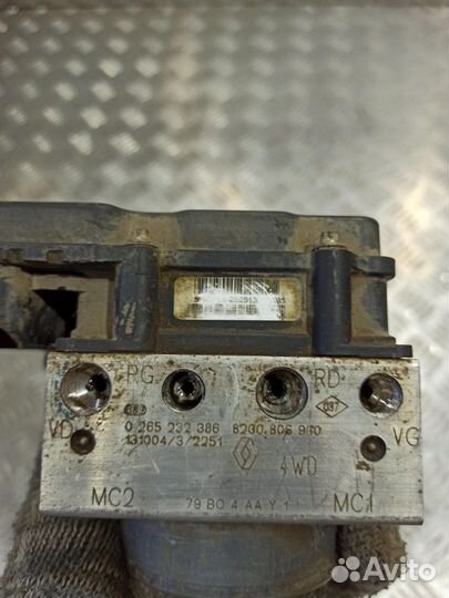 Блок abs Renault Duster 2.0 2013