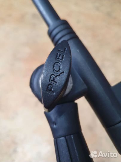 Микрофонная стойка