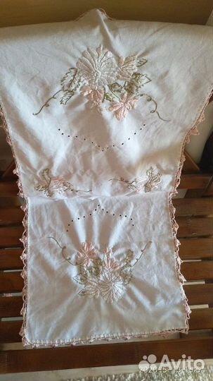 Винтаж. Салфетка с вышивкой