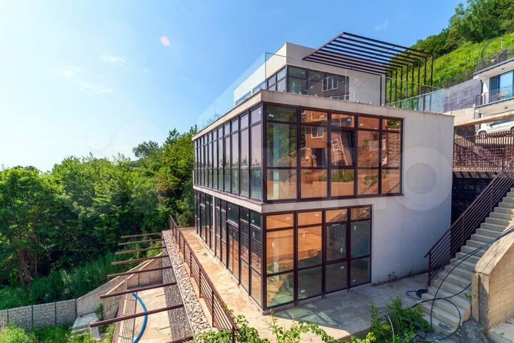 Коттедж 333,1 м² на участке 6 сот.