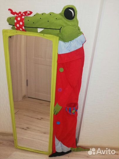 Зеркало в детскую