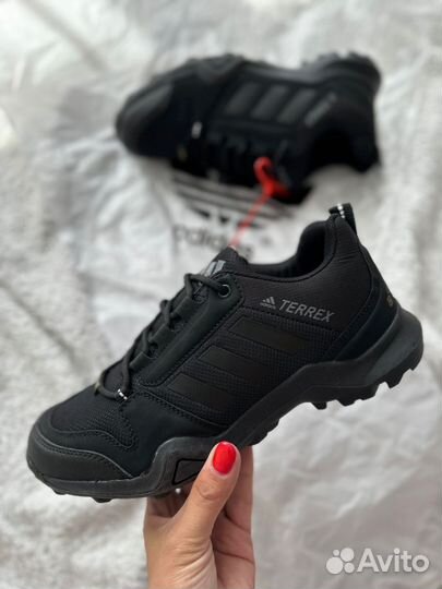 Кроссовки демисезонные Adidas Terrex новые