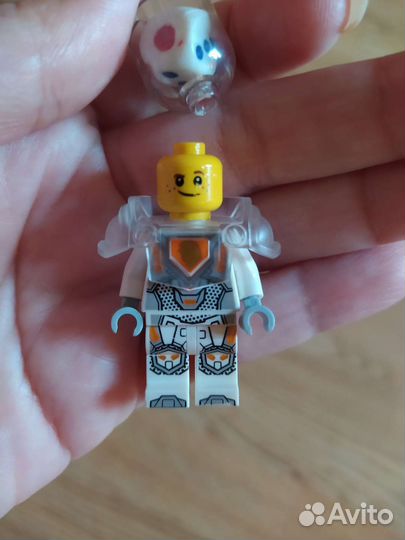 Редкий lego человечек лего космонавт