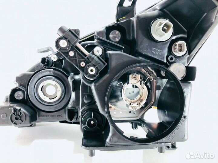 Фара правая Lexus RX 300