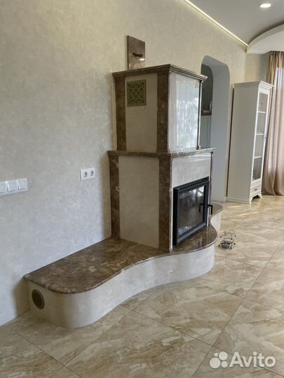 Камин из мрамора