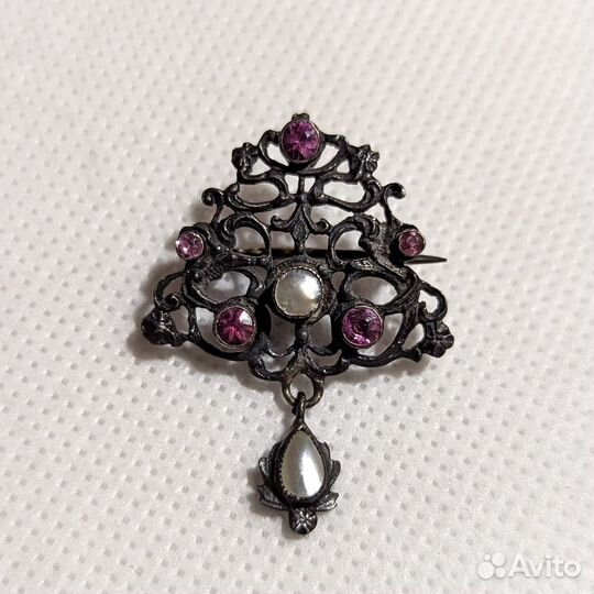 Антикварная брошь с турмалином Geschutzt Германия