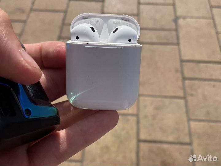 Airpods 1 го поколения