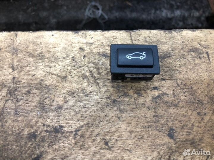 Кнопка открывания багажника Bmw 5 E60 N52B25 2005