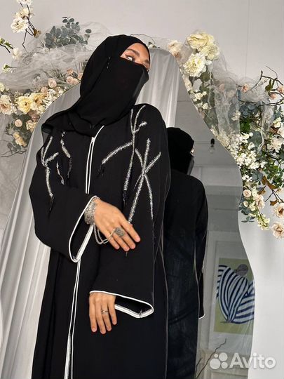 Абая в комплекте с шейлой