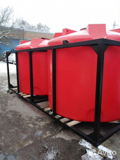 Емкость пластиковая под кас жку с обрешеткой