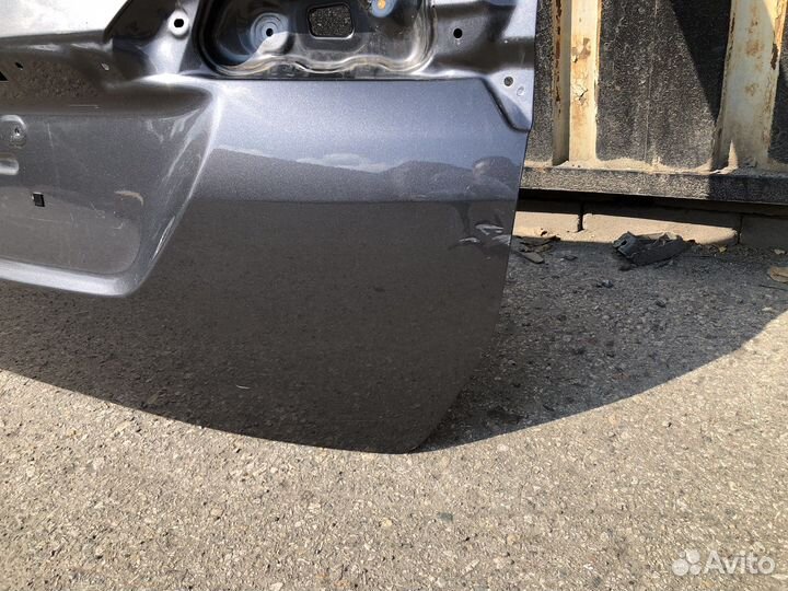 Крышка багажника Тойота Фортунер