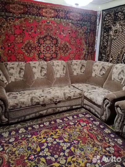 Большой угловой диван бу