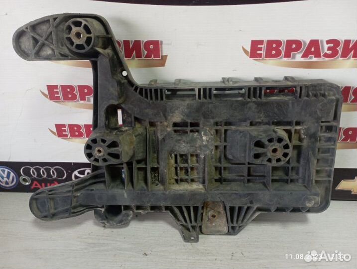 Подставка под аккумулятор Skoda Octavia A5 BSF